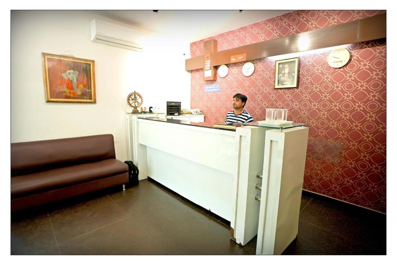 Hotel Oscar - Hauz Khas Nowe Delhi Zewnętrze zdjęcie