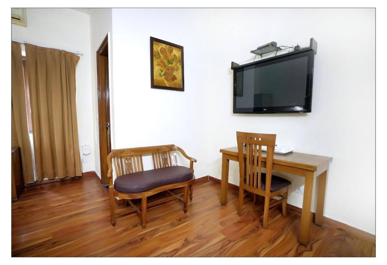 Hotel Oscar - Hauz Khas Nowe Delhi Zewnętrze zdjęcie