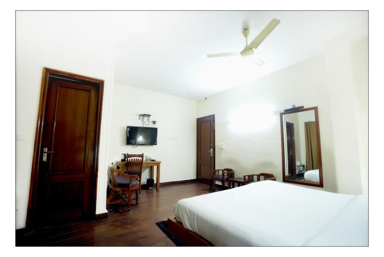 Hotel Oscar - Hauz Khas Nowe Delhi Zewnętrze zdjęcie