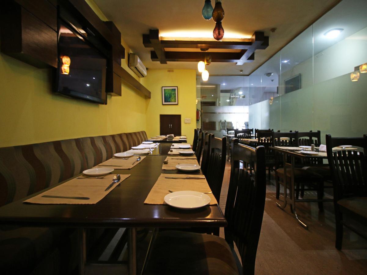Hotel Oscar - Hauz Khas Nowe Delhi Zewnętrze zdjęcie