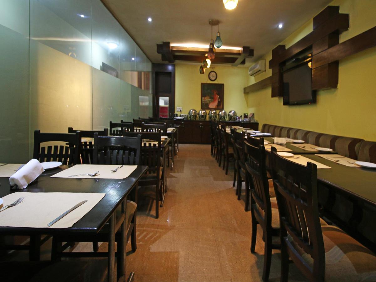 Hotel Oscar - Hauz Khas Nowe Delhi Zewnętrze zdjęcie